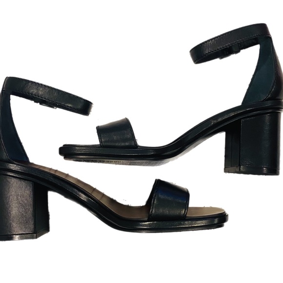 Tory Burch Gabrielle Leather City Sandals - Picture 6 of 11